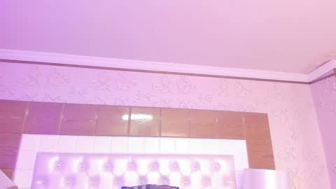 kristin online show from 02-08-25, 04:14