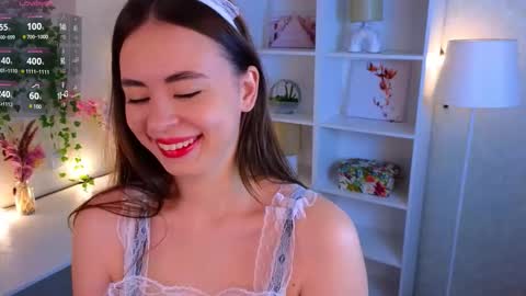 Snapshot of kristinemckerley chatting on 09-28-25, 01:55 Sofia online show from 09-28-25, 01:55