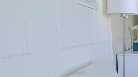 Snapshot of kristinesmith chatting on 10-06-25, 04:54 Kristi online show from 10-06-25, 04:54