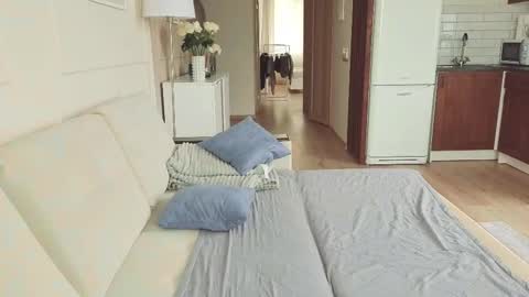 Snapshot of kristinesmith chatting on 10-29-25, 07:10 Kristi online show from 10-29-25, 07:10