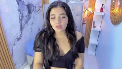  K R I S  online show from 10-18-25, 01:01