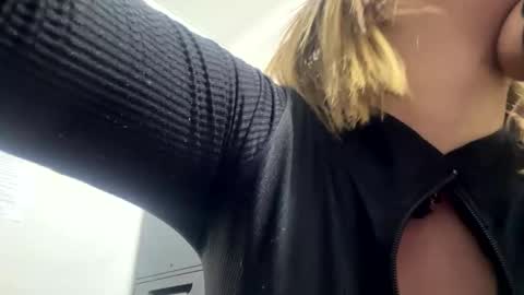 Kristtal  online show from 11-09-25, 07:06