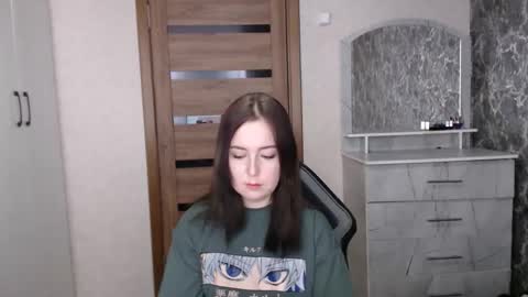 Snapshot of kristy_fran chatting on 12-22-25, 11:46 Kristy online show from 12-22-25, 11:46