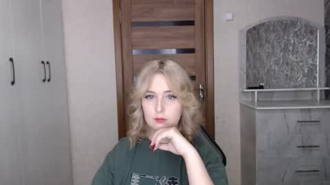 Snapshot of kristy_fran chatting on 01-16-26, 11:31 Kristy online show from 01-16-26, 11:31
