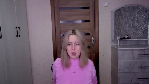 Snapshot of kristy_fran chatting on 02-10-26, 10:14 Kristy online show from 02-10-26, 10:14