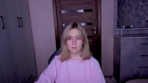 Snapshot of kristy_fran chatting on 02-16-26, 11:50 Kristy online show from 02-16-26, 11:50