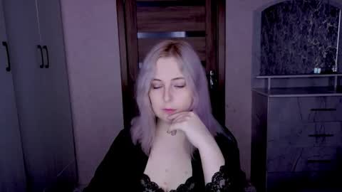 Snapshot of kristy_fran chatting on 03-09-26, 09:08 Kristy online show from 03-09-26, 09:08