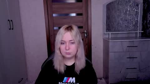 Kristy online show from 04-06-26, 04:57