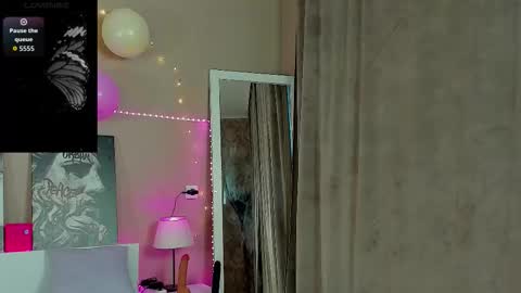 Snapshot of kristy_na_ chatting on 11-28-25, 02:36 Kristina online show from 11-28-25, 02:36