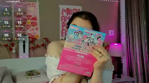 Snapshot of kristy_na_ chatting on 05-22-26, 02:19 Kristina online show from 05-22-26, 02:19
