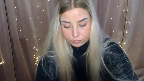 Snapshot of kristyflowers chatting on 12-16-24, 10:50 KristyFlowers online show from 12-16-24, 10:50