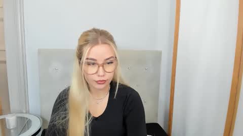 Snapshot of kristyflowers chatting on 03-07-25, 09:51 KristyFlowers online show from 03-07-25, 09:51