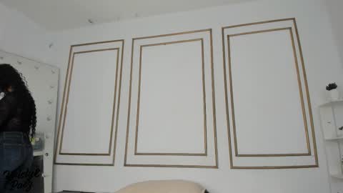 Snapshot of kristyl_paez chatting on 01-14-26, 01:39 Cristina online show from 01-14-26, 01:39