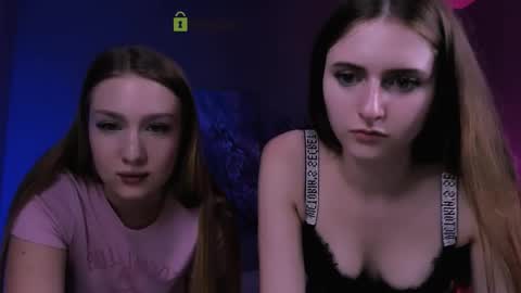 Snapshot of kristylovee chatting on 09-09-25, 01:38 Kristy online show from 09-09-25, 01:38