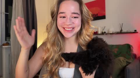 Snapshot of kristyspiritedaway chatting on 02-05-25, 08:14 Kristy Nip slip shady  Best model on CB  online show from 02-05-25, 08:14