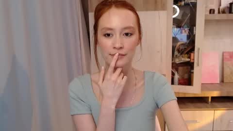 Krissy online show from 02-10-25, 10:40