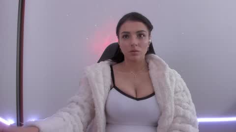 Snapshot of krisztina_o chatting on 02-15-26, 05:04 Mother of Dragons online show from 02-15-26, 05:04