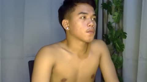 Snapshot of kritthanarkorn chatting on 05-14-26, 02:40 kritthanarkorn online show from 05-14-26, 02:40