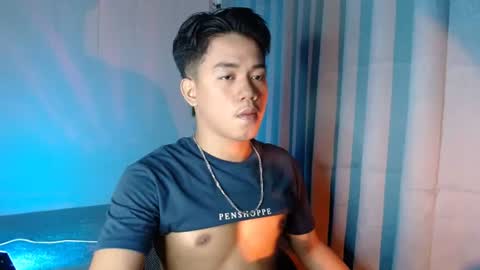 Snapshot of kritthanarkorn chatting on 07-09-26, 10:19 kritthanarkorn online show from 07-09-26, 10:19