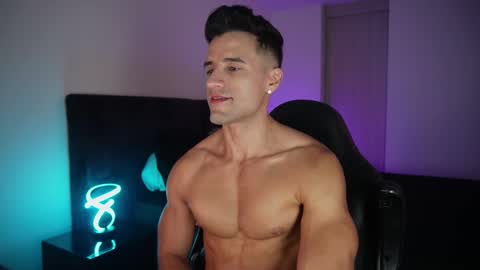 Snapshot of krops_ chatting on 12-14-25, 07:58 KROPS online show from 12-14-25, 07:58