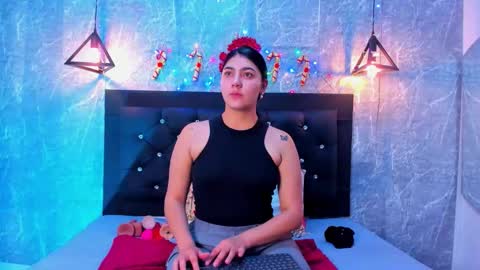 Kystal Taylor online show from 12-16-25, 09:14