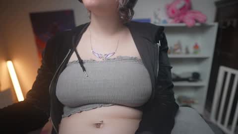 Snapshot of krystalsyxx chatting on 02-07-25, 09:26 Krystal Syx online show from 02-07-25, 09:26