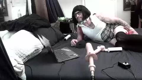 krystltymeup online show from 11-19-25, 11:54