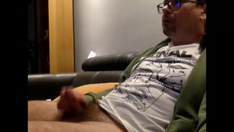 krzysztof1977 online show from 02-04-25, 07:11