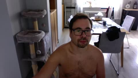 krzysztof1977 online show from 10-06-25, 10:02