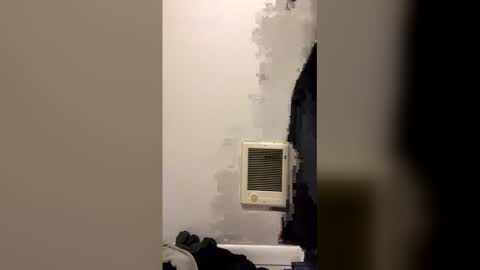 kshj963 online show from 12-21-25, 03:46