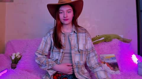 Snapshot of ksuhesa chatting on 02-21-25, 10:28 ksuhesa online show from 02-21-25, 10:28