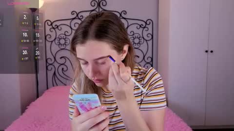 Snapshot of ksuhesa chatting on 10-26-25, 02:06 ksuhesa online show from 10-26-25, 02:06