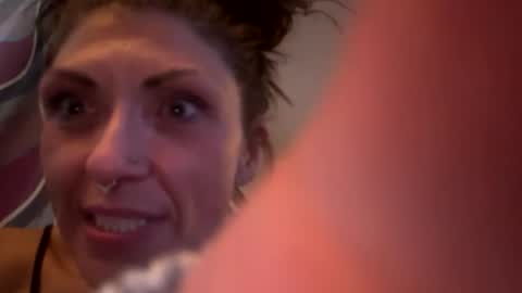 Snapshot of kteewilds chatting on 03-18-26, 12:19 kteewilds online show from 03-18-26, 12:19