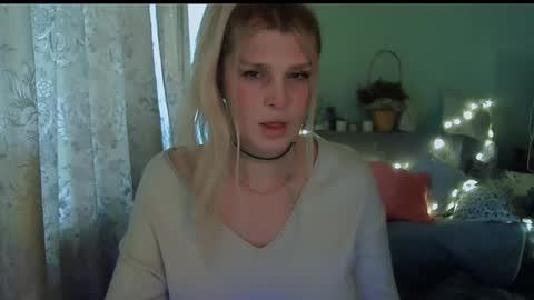 Snapshot of kudesnizza chatting on 02-24-25, 11:21 Annika MTF ts post -op online show from 02-24-25, 11:21