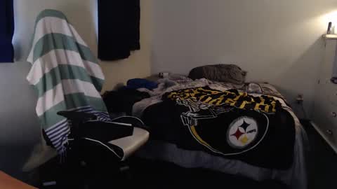 Snapshot of kuggy570 chatting on 09-14-25, 05:56 Kuggy online show from 09-14-25, 05:56