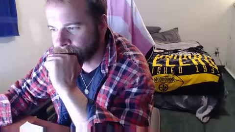 Snapshot of kuggy570 chatting on 11-06-25, 11:26 Kuggy online show from 11-06-25, 11:26