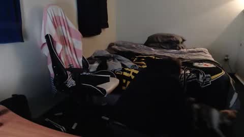 Kuggy online show from 11-30-25, 01:48