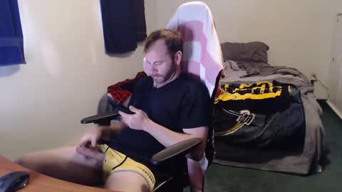 Snapshot of kuggy570 chatting on 03-26-26, 06:46 Kuggy online show from 03-26-26, 06:46