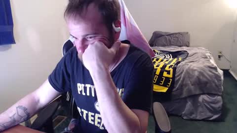 Snapshot of kuggy570 chatting on 03-31-26, 11:49 Kuggy online show from 03-31-26, 11:49
