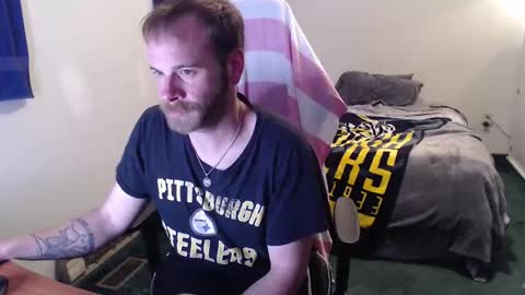 Snapshot of kuggy570 chatting on 04-01-26, 11:57 Kuggy online show from 04-01-26, 11:57