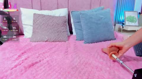 SARA online show from 11-23-25, 01:11