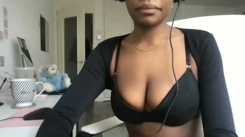 Snapshot of kulthum775 chatting on 03-13-26, 12:12 kulthum775 online show from 03-13-26, 12:12