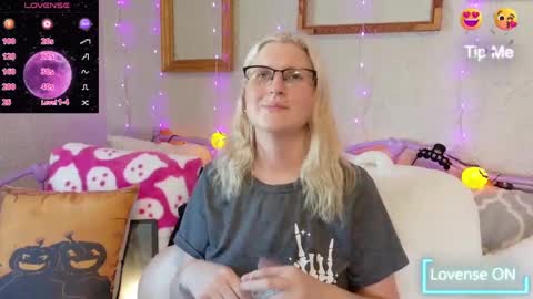 Samantha online show from 09-27-25, 07:19