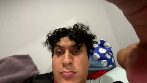 Snapshot of kurlz5stard chatting on 10-15-25, 01:17 kurlz5stard online show from 10-15-25, 01:17