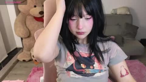 Snapshot of kurochan420 chatting on 05-06-26, 03:02 Andy online show from 05-06-26, 03:02