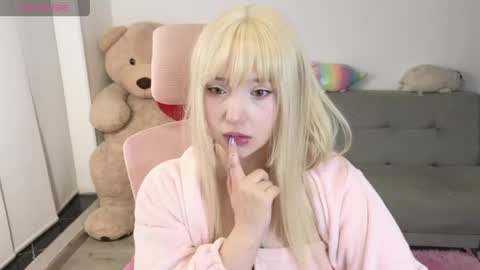 Snapshot of kurochan420 chatting on 06-04-26, 04:07 Andy online show from 06-04-26, 04:07