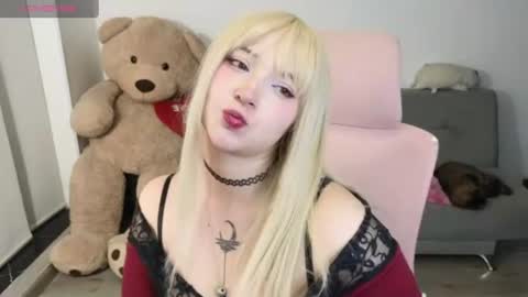 Snapshot of kurochan420 chatting on 06-13-26, 03:37 Andy online show from 06-13-26, 03:37