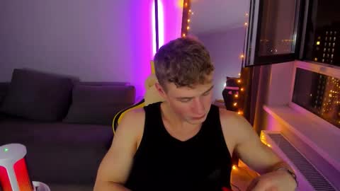 Snapshot of kurt_hanssen chatting on 10-30-25, 07:25 kurt_hanssen online show from 10-30-25, 07:25