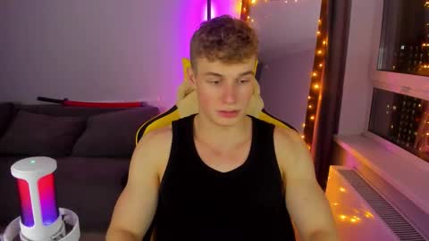 Snapshot of kurt_hanssen chatting on 11-27-25, 03:03 kurt_hanssen online show from 11-27-25, 03:03