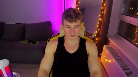 Snapshot of kurt_hanssen chatting on 12-15-25, 06:23 kurt_hanssen online show from 12-15-25, 06:23